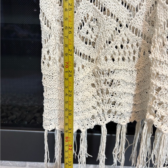 Women's S Crocheted Sheer Beige Sleeveless Fringe Swimsuit CoverUp EUC - Picture 3 of 3